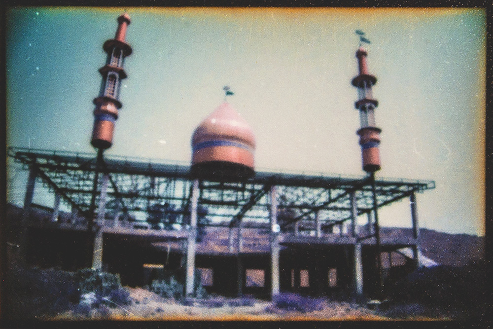 Omid Mehdizadeh, Untitled, 2015, analog photography, digital print on photo paper, 75x112 cm, edition of 3+1 AP, $450, 15% additional for next editions (3) copy Omid Mehdizadeh - Image 1